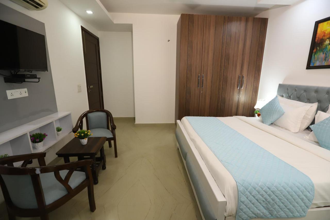 Hotel Nature View Green Park Metro Couple Friendly New Delhi Exterior photo