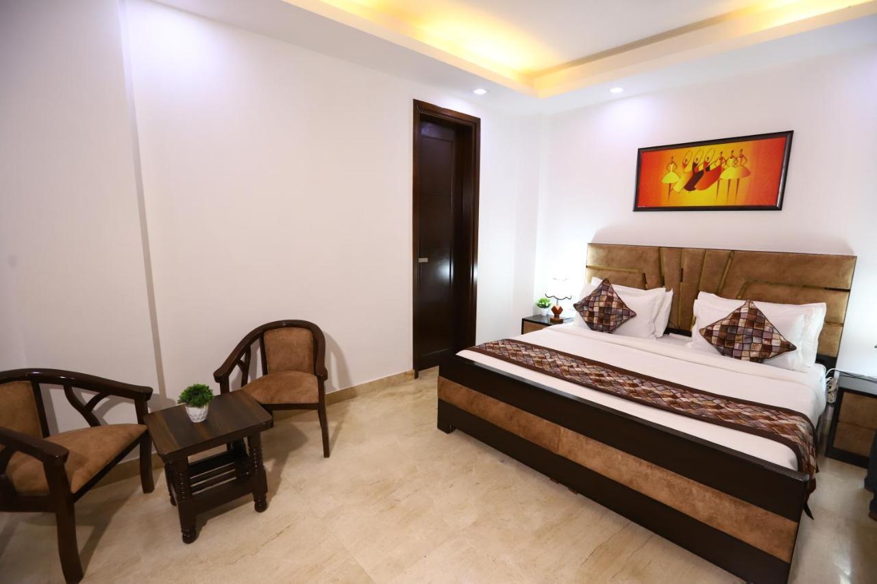 Hotel Nature View Green Park Metro Couple Friendly New Delhi Exterior photo
