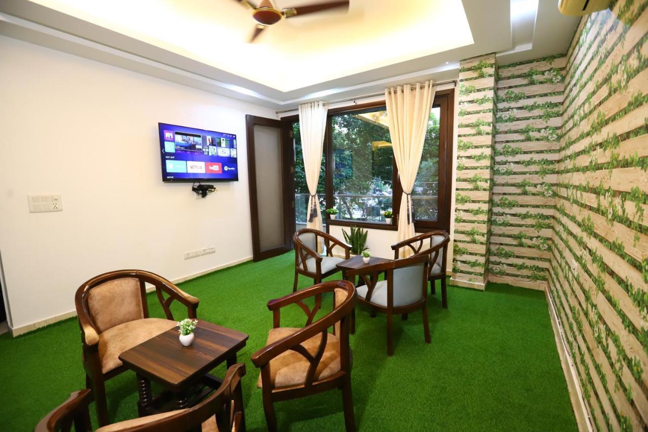 Hotel Nature View Green Park Metro Couple Friendly New Delhi Exterior photo